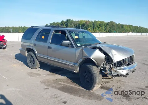 2000 Chevrolet Blazer Ls from USA, damaged, VIN 1GNDT13W3Y2134426